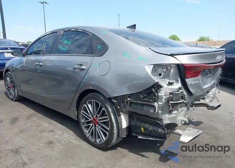 2024 Kia Forte Gt z USA, uszkodzony, nr VIN 3KPF44AC4RE800867